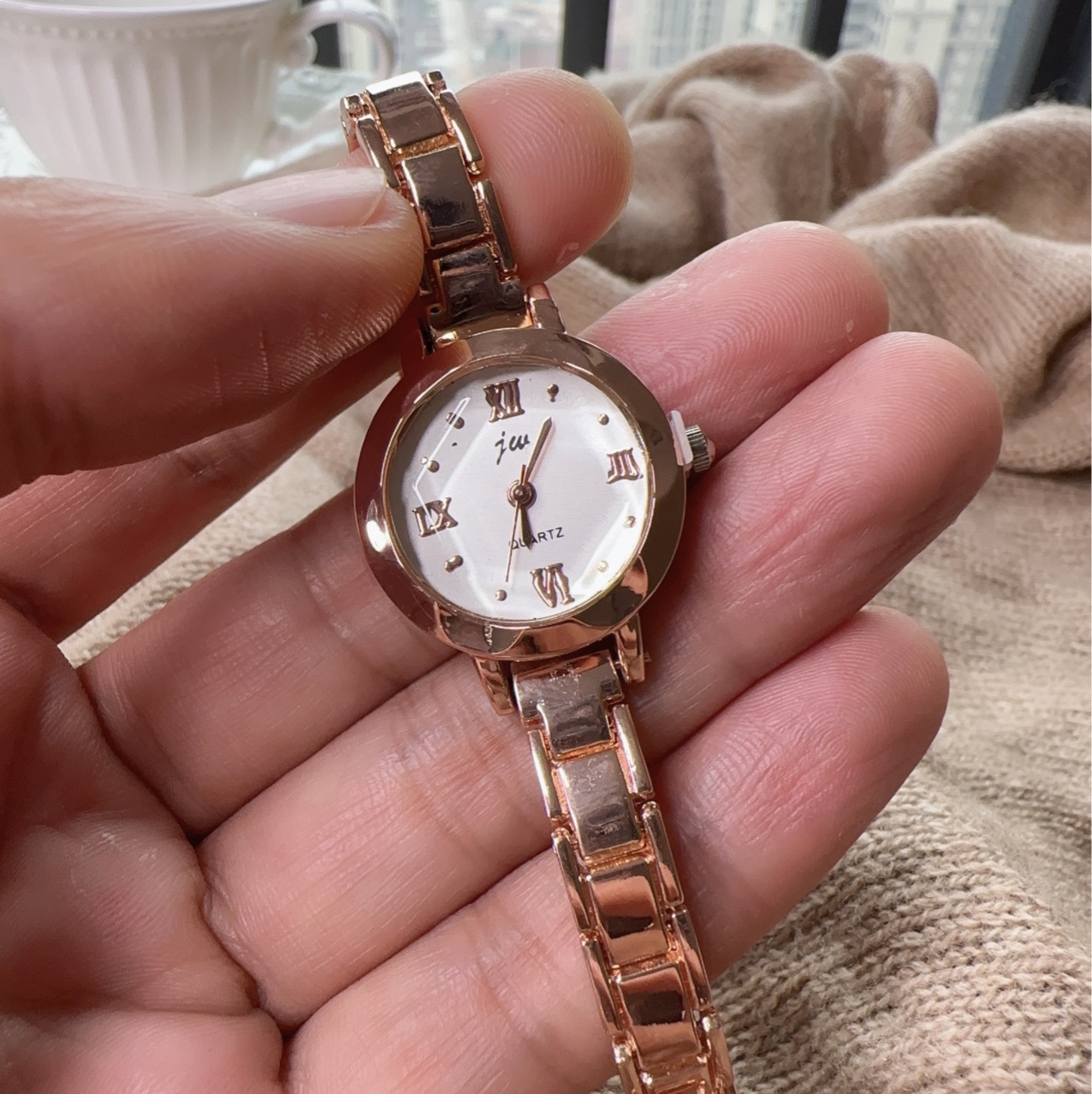 Women's minimalist and compact - Luxury Watch Ladies avis et prix
