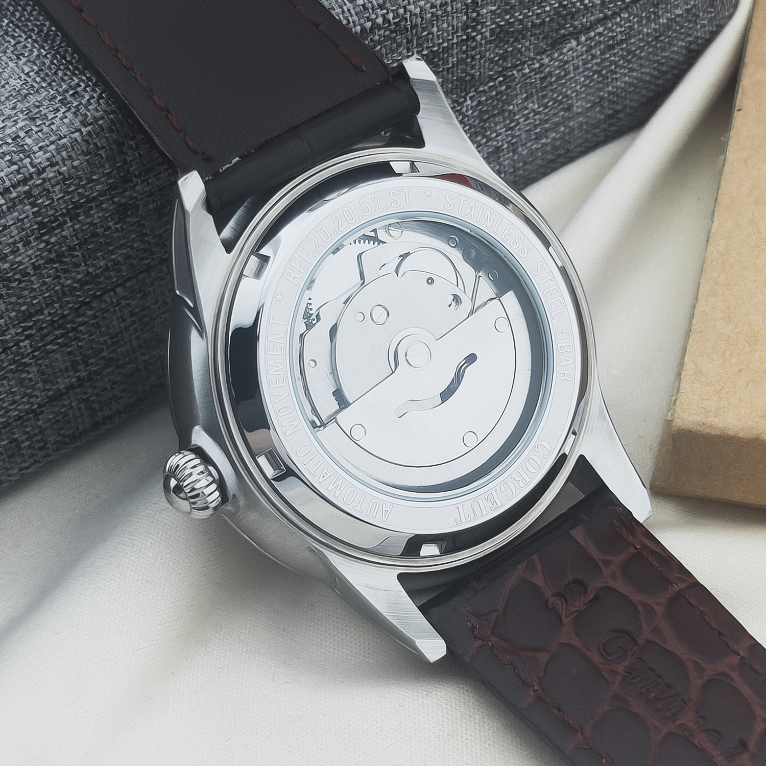 CUSTOM Logo 41mm MIYOTA8215 Au - Luxury Watch Logos avis et prix